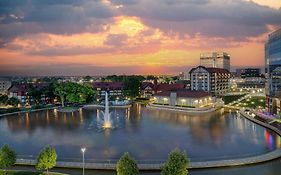 Sheraton Westport Lakeside Chalet